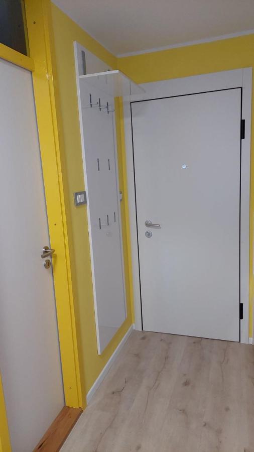 Apartma Marjetica Гозд Мартулек Екстериор снимка